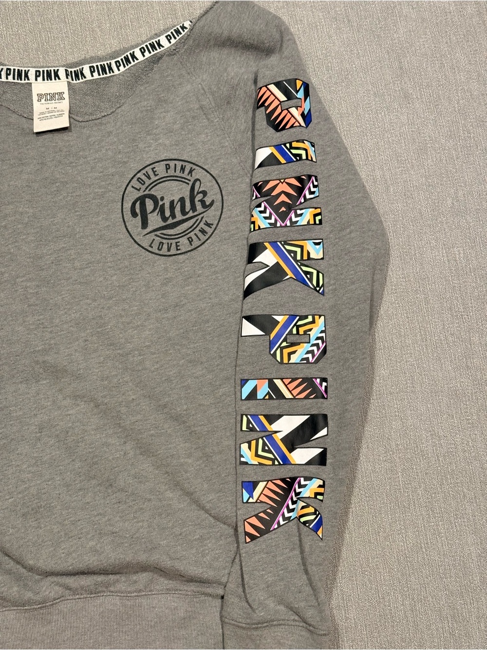 Victoria's Secret PINK Gray Logo Off the Shoulder Sweatshirt with Graphic Sleeve - Picture 2 of 4